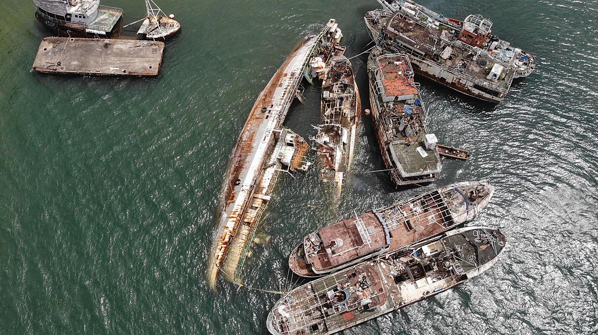 Fiji accelerates removal of derelict vessels from Suva Harbour
